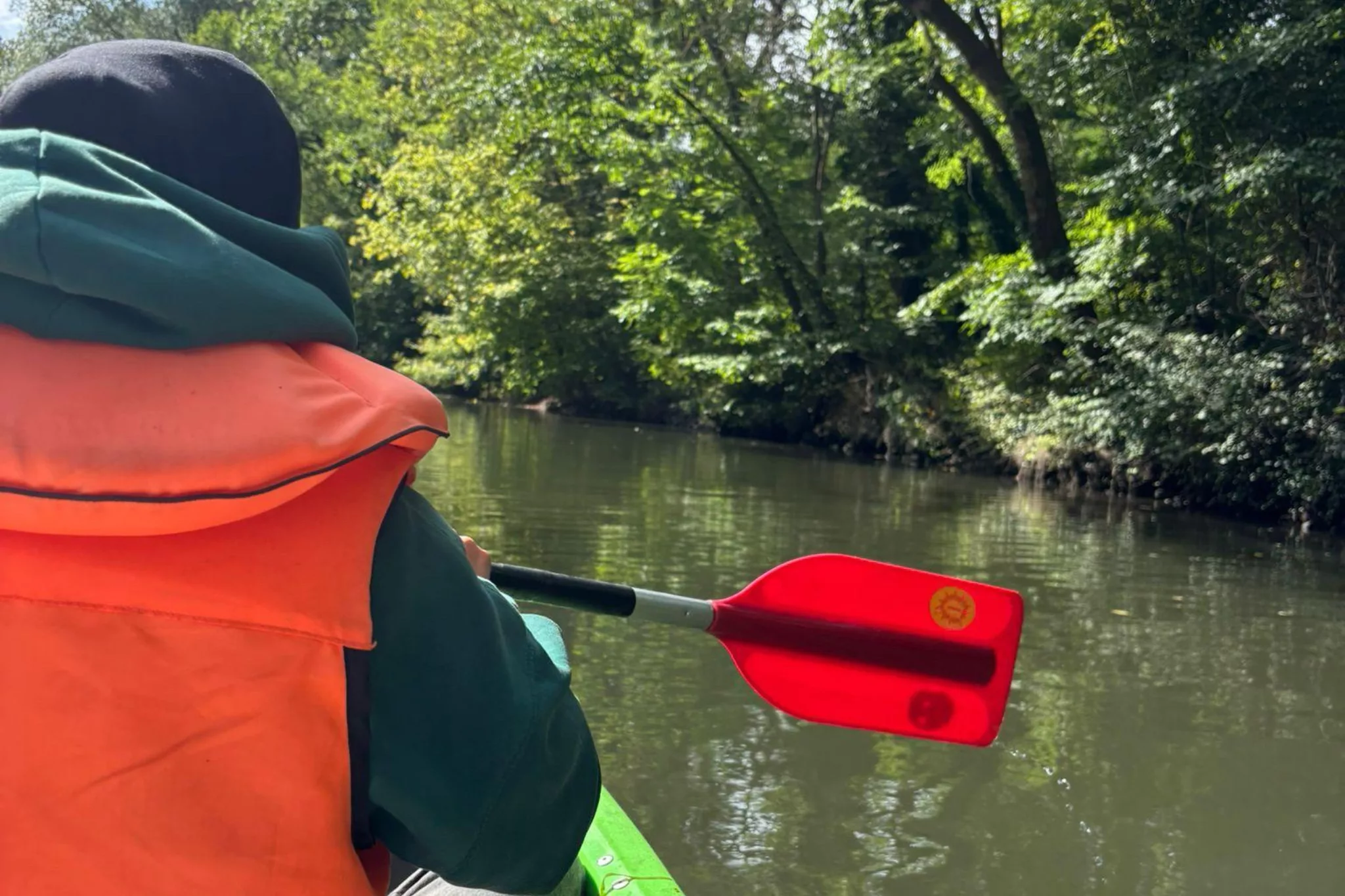 Gemeinsam unterwegs: Kanutour & Picknick an der Saale