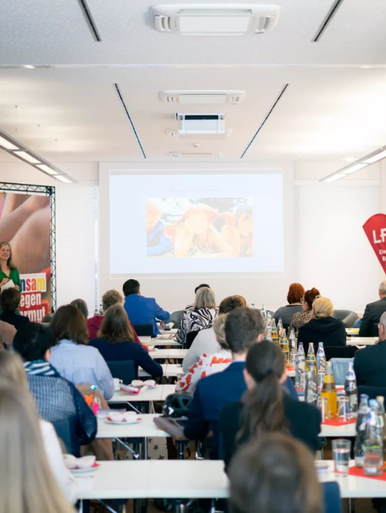 Präsentation mit großem Publikum
